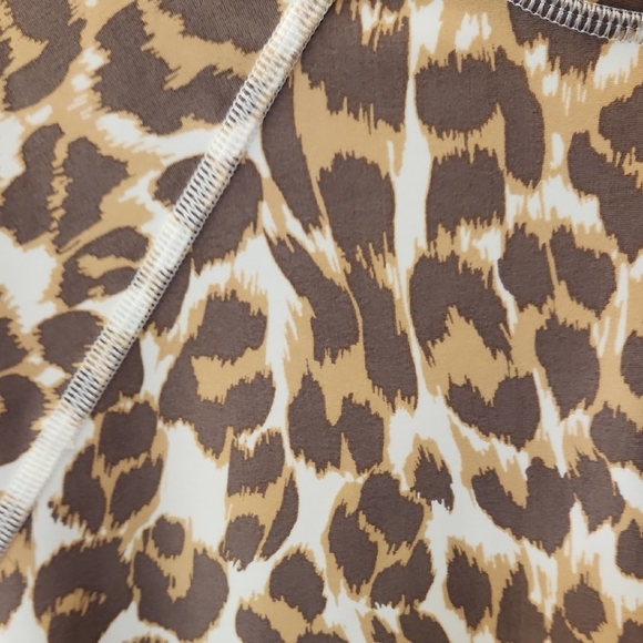 Aerie Leopart Blouse Or Sweatshirt. - Picture 3 of 6